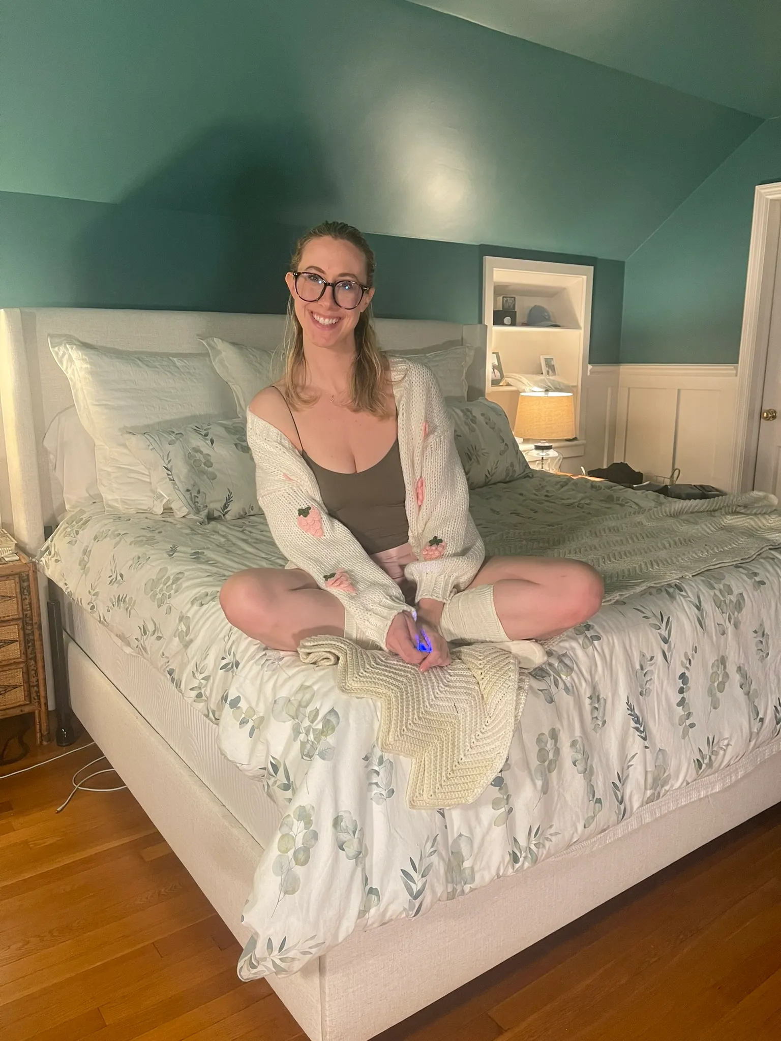Melinda Godel, Cross Legged in Knit