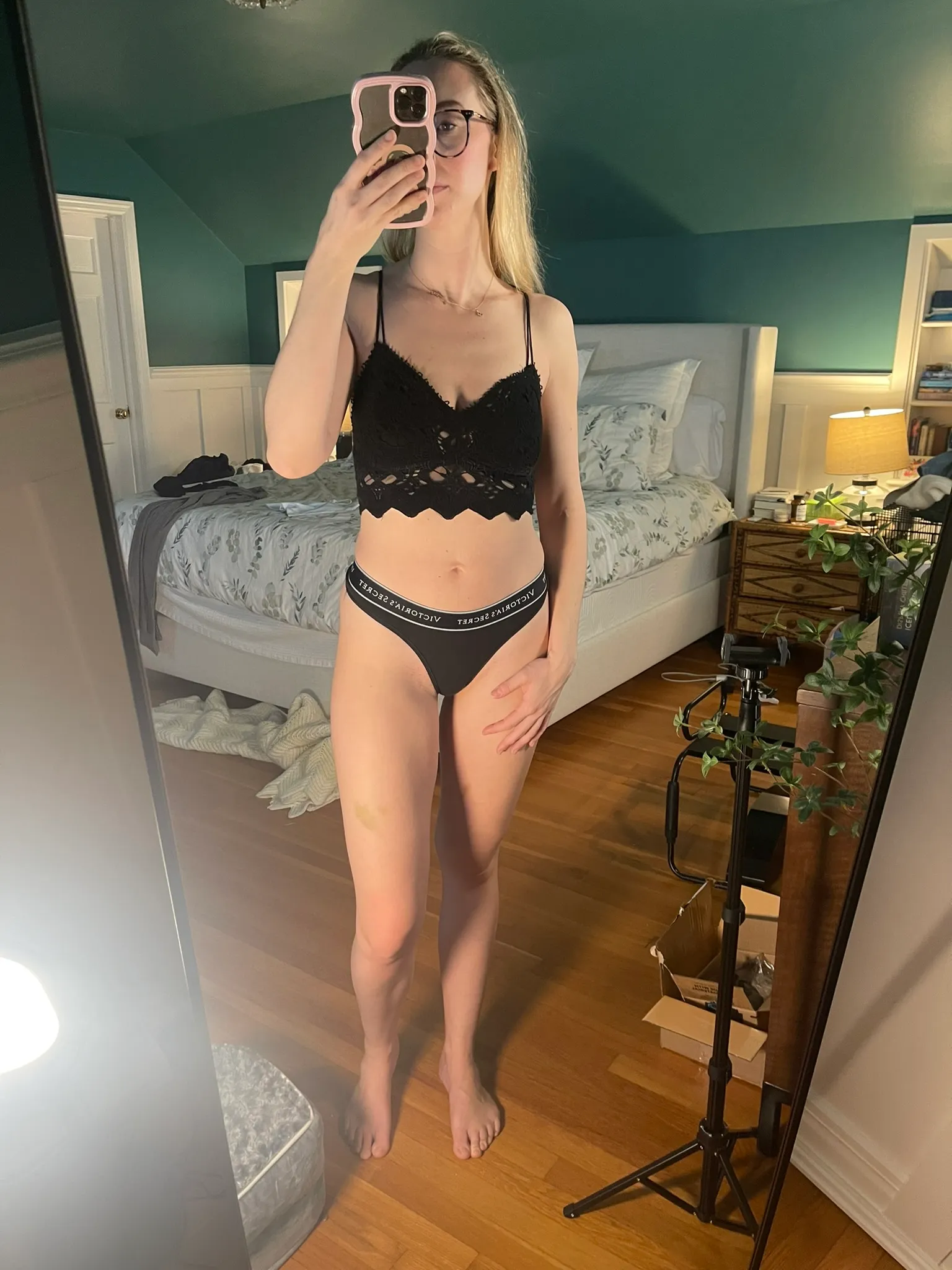 Melinda Godel, Lace and a Waistband
