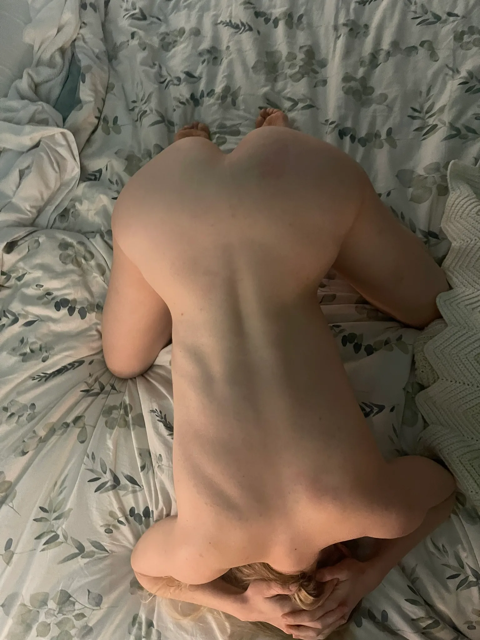 Melinda Godel, Folded on the Duvet